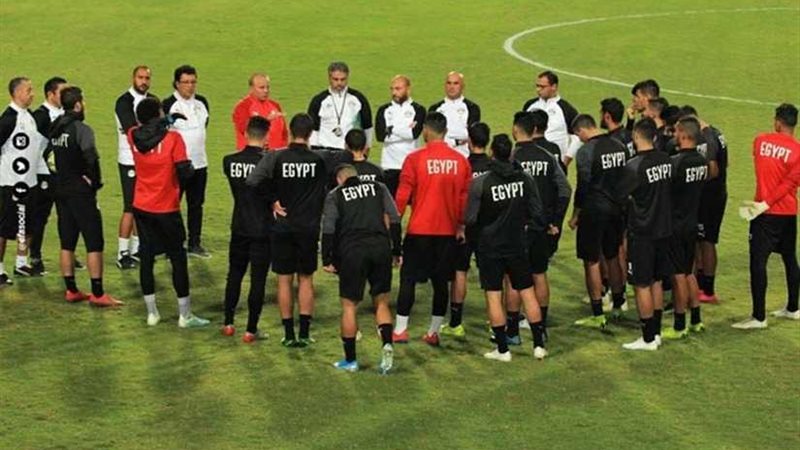 رسميا : صادق ومنسي