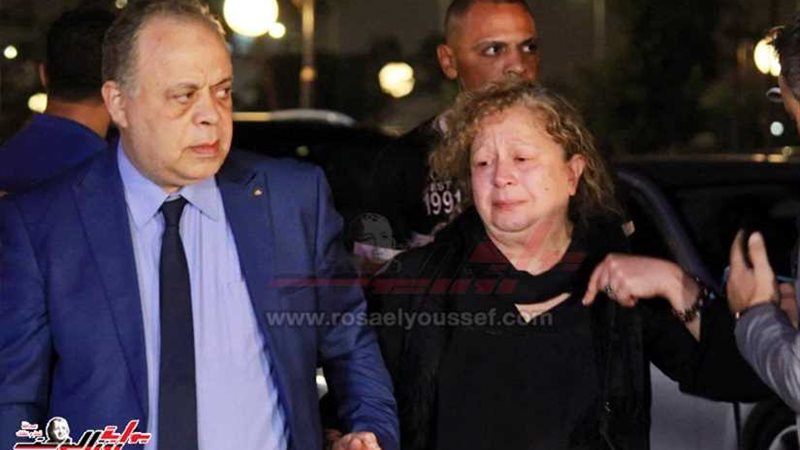 بالصور.. انهيار سمية