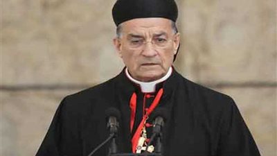 البطريرك الماروني يحذر من سقوط لبنان