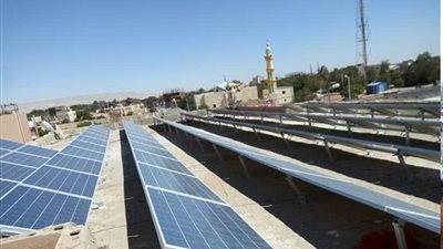 الوادي الجديد: الانتهاء من 96% من مشروع الربط الكهربائي بين بلاط والعوينات