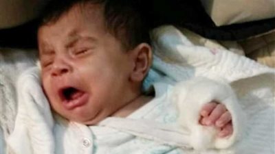 الصحة تستجيب لنداء والدة الطفل 