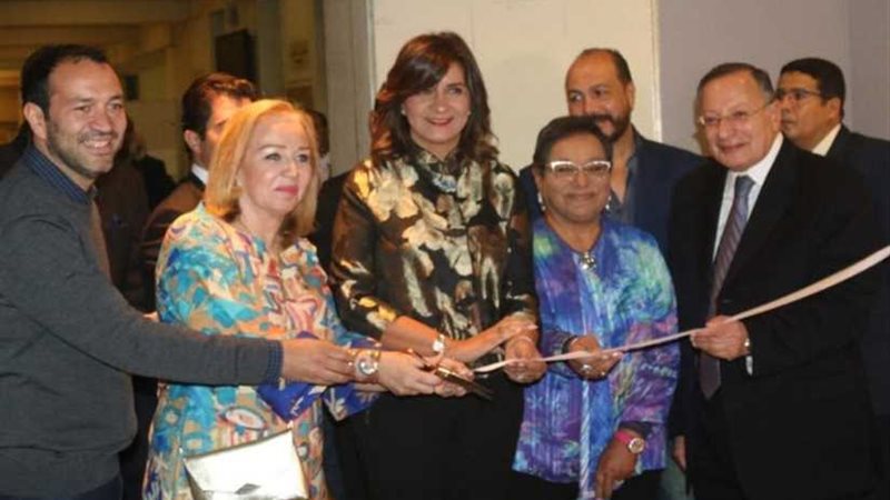 وزيرة الهجرة تفتتح