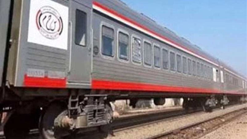 غافلهم وقفز من القطار..