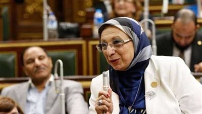 طلب إحاطة بشأن انتشار الدخلاء على مهنة الصيدلة وتسببهم في أخطاء كارثية