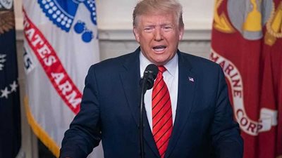 مصادر: مساعدو ترامب نصحوه بعدم إقالة كبير موظفي البيت الأبيض