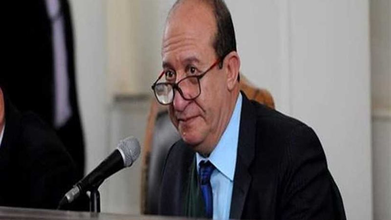 مد اجل الحكم على