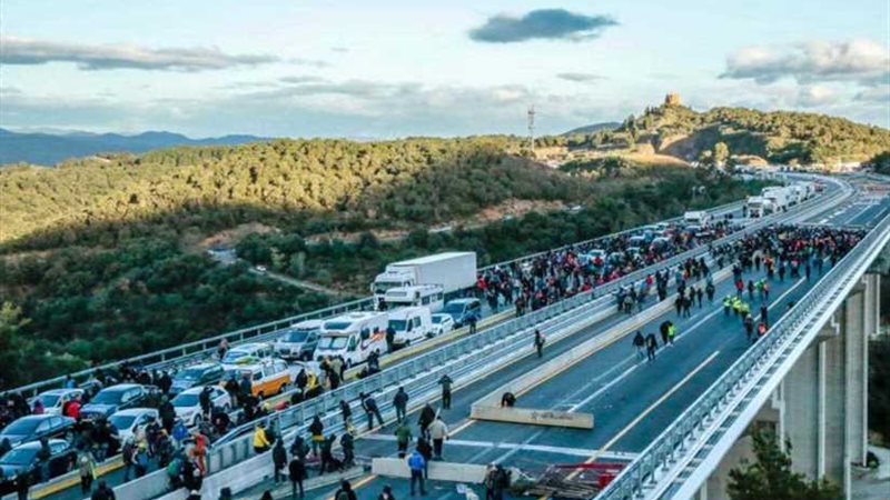 انفصاليو كتالونيا