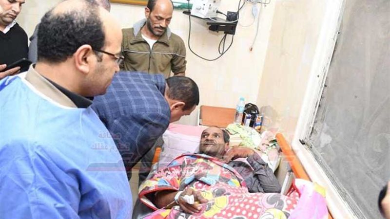 محافظ البحيرة يطمئن