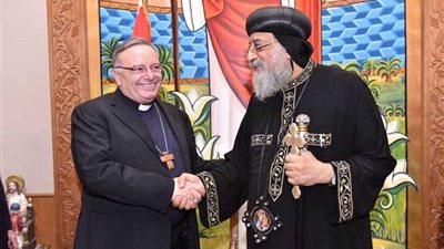 البابا تواضروس الثاني يستقبل كاردينال جزيرة صقلية وعمدة مدينة أجريچنتو الإيطالية بالمقر الباباوي