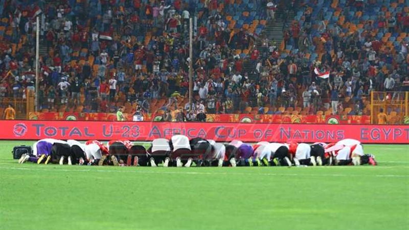 شاهد.. منتخب الساجدين