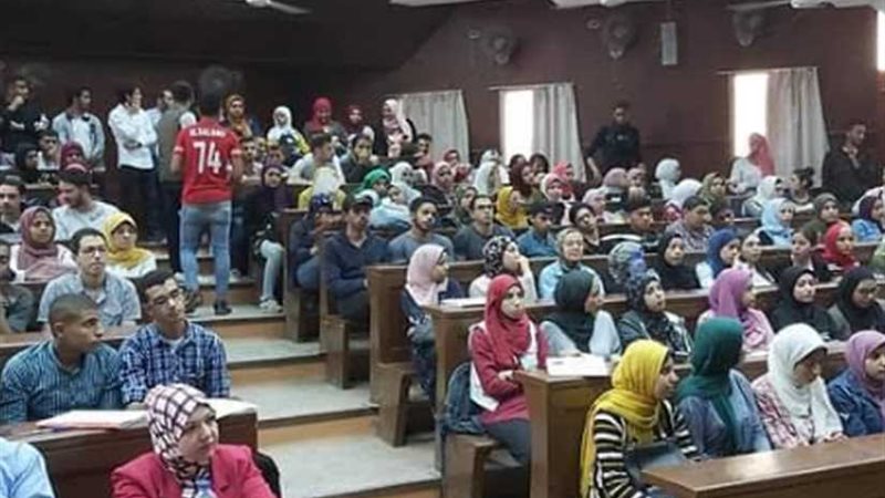تدريب طلاب جامعة