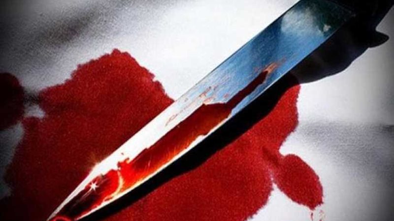 ميكانيكي يطعن شريكه