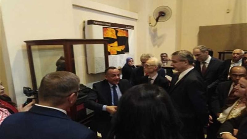 وزير الآثار يفتتح