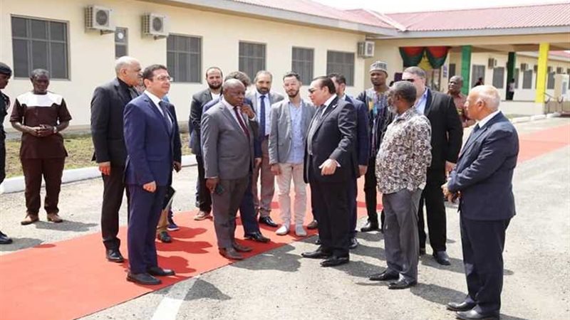 افتتاح مستشفى كبرى