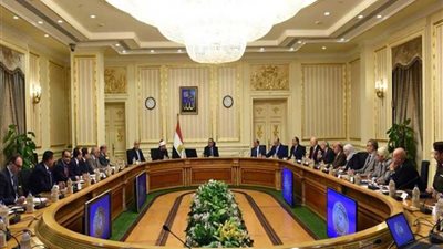 مدبولي يتابع الموقف التنفيذي لمشروع تطوير سوق العتبة