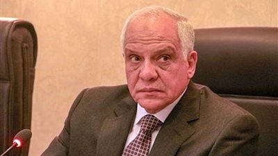 محافظ الجيزة يقدم التعازي لأسر المتوفين في انهيار برج كهرباء أوسيم