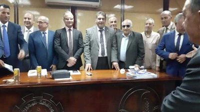 تجديد الثقة في 