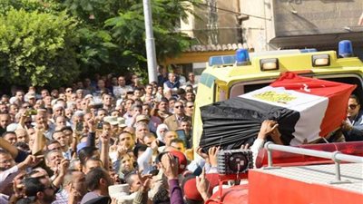 الآلاف يشيعون جثمان الشهيد الرائد أحمد فوزى زيد بأبو حمص