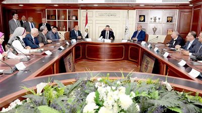 الهيئة القومية والقابضة تنفذان مشروع الصرف الصحي ببني سويف