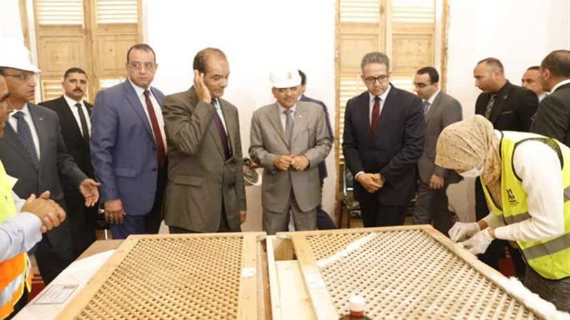 وزير الآثار يشارك