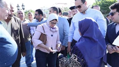 وزيرة الصحة توجه بسرعة تطوير مستشفى رأس سدر