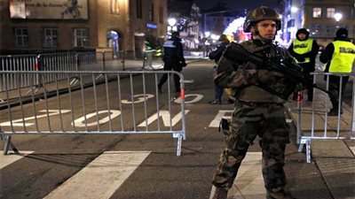 إجراءات أمنية مشددة قبل موعد سوق الميلاد في ستراسبورج شرقي فرنسا