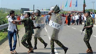 حظر تجوال وسط سريلانكا للسيطرة على أعمال العنف