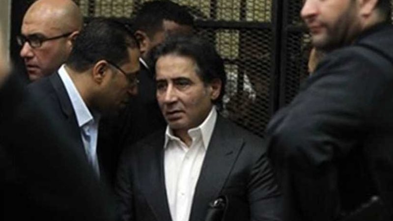 بدء محاكمة عز في