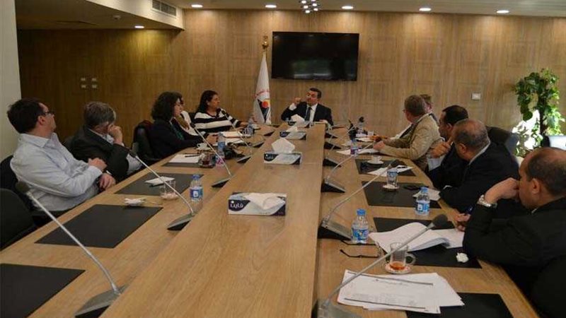 هيكل يستقبل وفدا