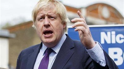 إنجلترا تهدد بالانسحاب من المونديال