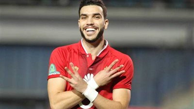 «أزارو» يضيف الهدف الثاني للأهلي في شباك مونانا الجابوني