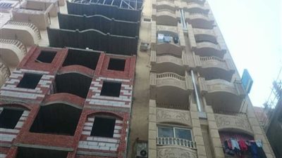 ميل برج سكني يثير الذعر بين الأهالي في طنطا