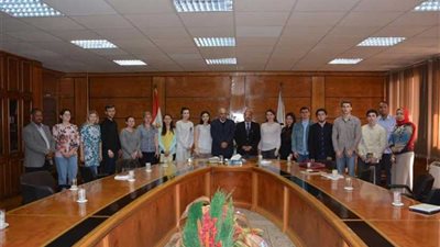 وفد طلابي روسي في جامعة أسيوط