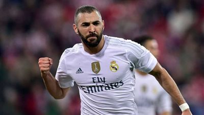 زيدان: من يعرف كرة القدم يدرك موهبة بنزيمة