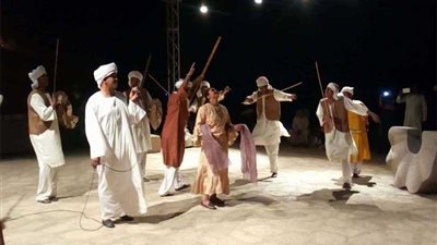 فنون أسوان الشعبية تشارك بختام سمبوزيوم أسوان للنحت