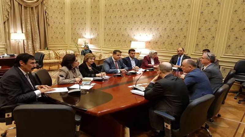 إنجازات السيسي تقضي