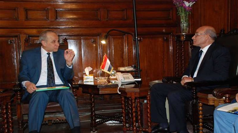 وزير الزراعة ومحافظ