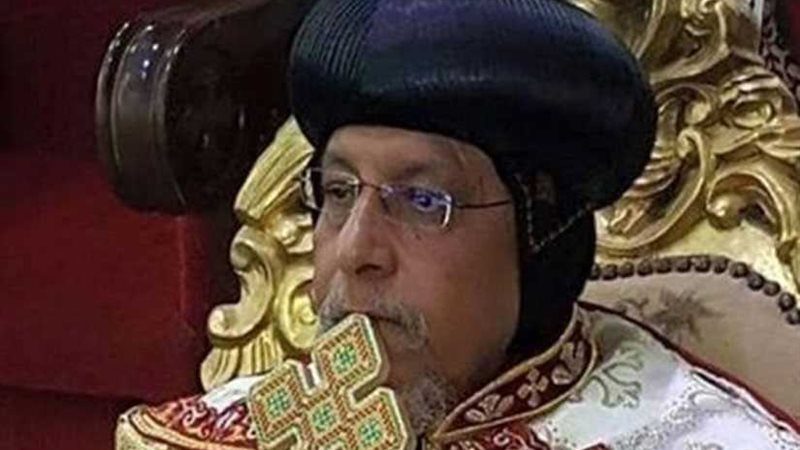 بدء مراسم تجنيز أسقف