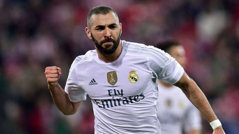 زيدان: من يعرف كرة