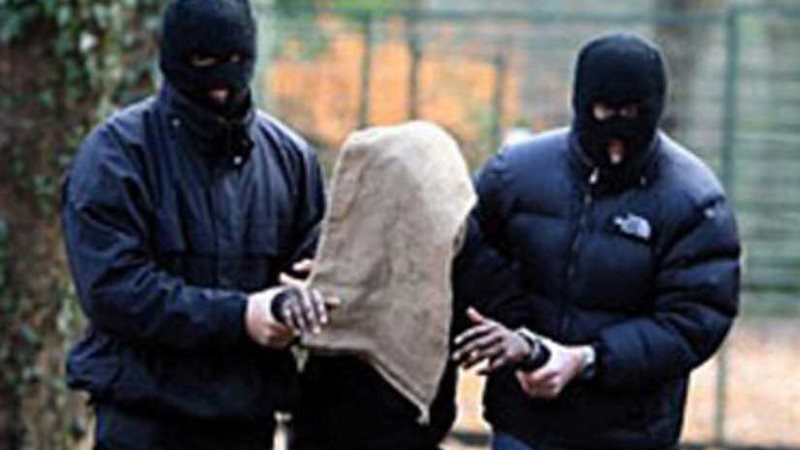 أب يدعي اختطاف نجله