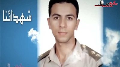 دعوات الشارع لأم الشهيد وأسرته