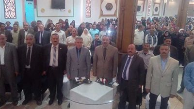 5 آلاف معلم يؤيدون 