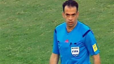 الحنفي حكماً لمباراة المصري والانتاج الحربي