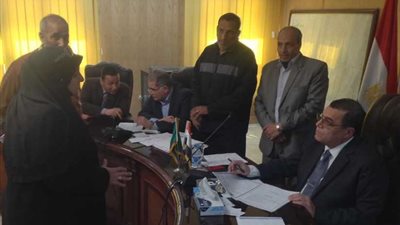 الفيوم: توفير مسارات بديلة لخطوط مياه الشرب بالنزلة