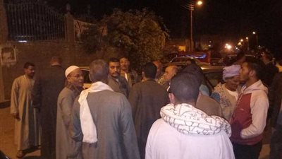 برلماني ينزع فتيل الفتنة بين قريتين بالمنيا