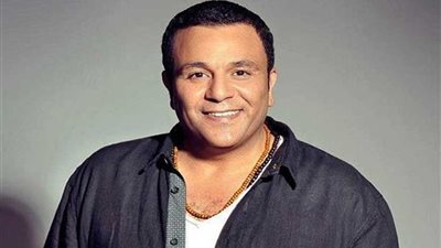 المطرب محمد فؤاد يدعو المصريين للنزول في الانتخابات بـ