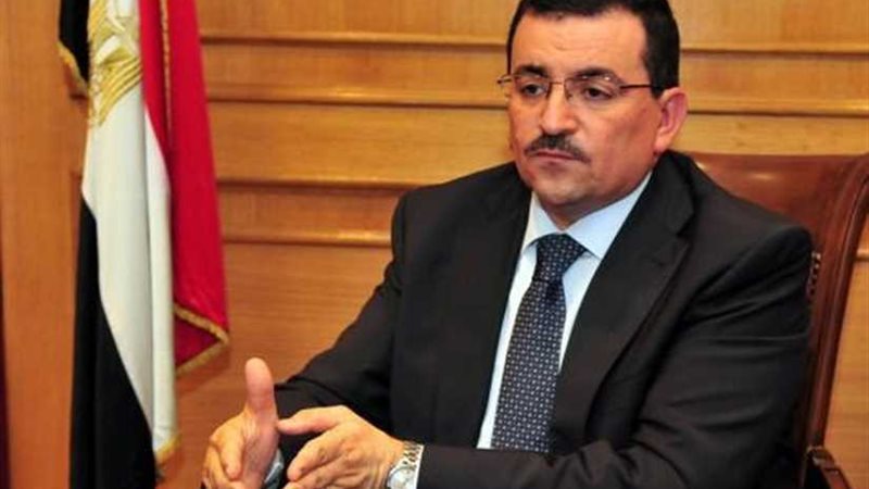 أسامة هيكل: قانون