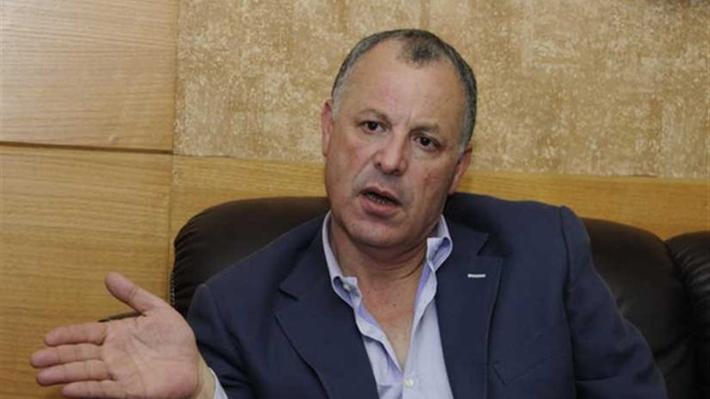 رابطة الأندية تطالب