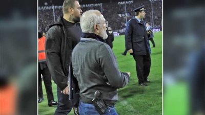 رابطة الأندية الأوروبية تعلق عضوية باوك اليوناني