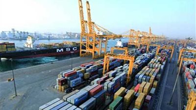 جمارك بورسعيد تحبط محاولة تهريب ملابس جاهزة بـ 712 ألف جنيه